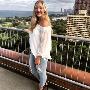 Meet your Posher, Amanda